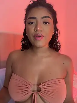 karlymonroe online show from March 16, 2026, 4:43 pm