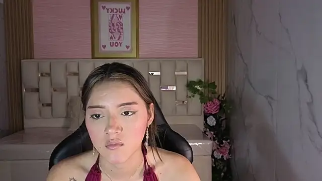 Snapshot of veronicaa_s chatting on May 9, 2026, 8:01 pm veronicaa s online show from May 9, 2026, 8:01 pm