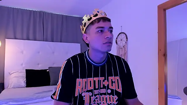 Snapshot of Thiago_2003_ chatting on March 31, 2026, 12:29 pm Thiago 2003 online show from March 31, 2026, 12:29 pm