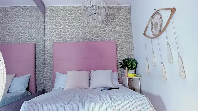 Snapshot of Thiago_2003_ chatting on April 5, 2026, 1:29 pm Thiago 2003 online show from April 5, 2026, 1:29 pm