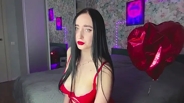 Snapshot of LizzyMooore chatting on May 11, 2026, 2:29 pm LizzyMooore online show from May 11, 2026, 2:29 pm