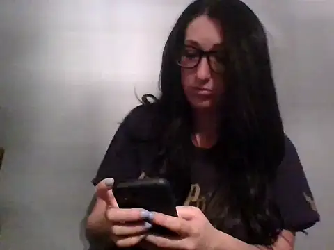 TheVictoriaWolf online show from April 7, 2026, 10:39 am