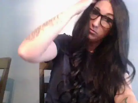 TheVictoriaWolf online show from April 4, 2026, 12:12 pm