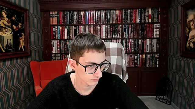 Snapshot of RonBevs chatting on May 9, 2026, 7:50 pm RonBevs online show from May 9, 2026, 7:50 pm