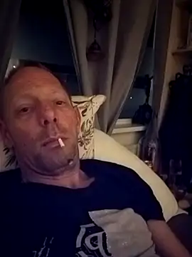Snapshot of jongen_ehv chatting on April 26, 2026, 1:14 am jongen ehv online show from April 26, 2026, 1:14 am