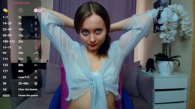 Snapshot of Ange1aDreamy chatting on April 2, 2026, 11:17 am Ange1aDreamy online show from April 2, 2026, 11:17 am