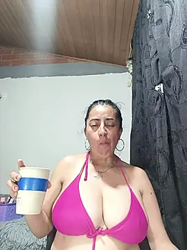 Alexandrina online show from February 4, 2026, 11:00 pm