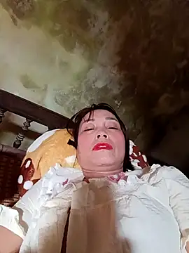 Lyly22x online show from April 3, 2026, 1:56 am