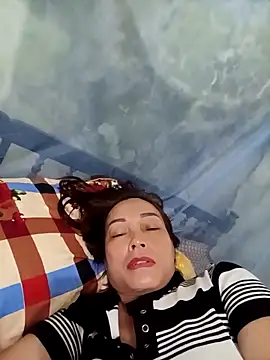 Lyly22x online show from March 26, 2026, 12:36 pm