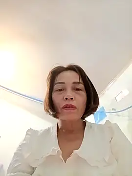 Lyly22x online show from March 31, 2026, 10:34 pm