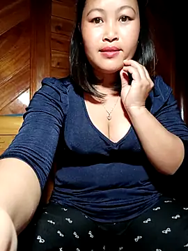 halenka 00 online show from March 23, 2026, 1:28 am