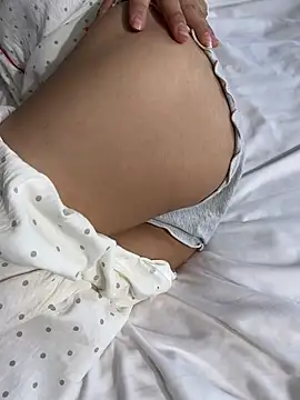 x-xingai2 online show from April 13, 2026, 6:28 am