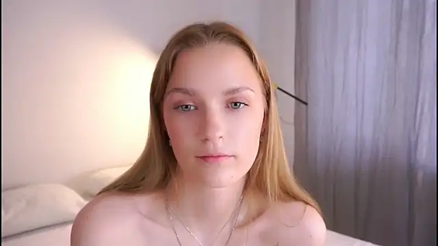 HellenSlavis online show from March 25, 2026, 7:41 am