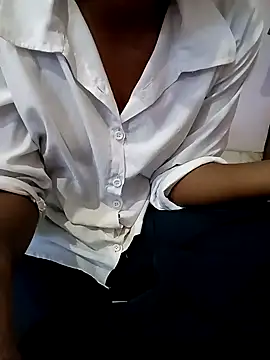 ms ruby  online show from April 10, 2026, 5:03 am