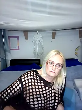 roxy 74 online show from March 19, 2026, 11:54 am