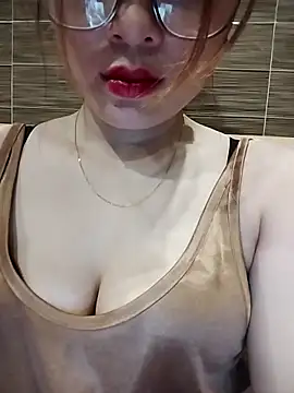 candy flo online show from May 5, 2026, 7:39 pm