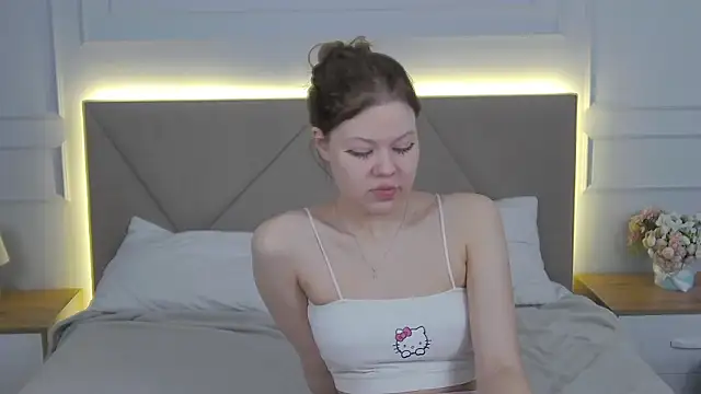 Snapshot of Sophie_Rays chatting on March 18, 2026, 4:15 am Sophie Rays online show from March 18, 2026, 4:15 am