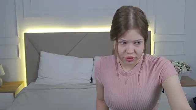 Snapshot of Sophie_Rays chatting on March 16, 2026, 4:20 am Sophie Rays online show from March 16, 2026, 4:20 am