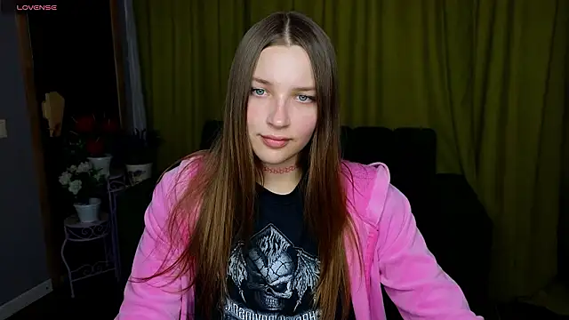 Snapshot of DariaAngels chatting on March 14, 2026, 12:44 pm DariaAngels online show from March 14, 2026, 12:44 pm