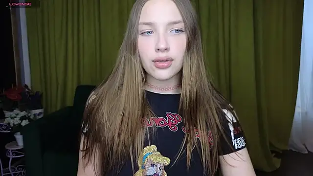 Snapshot of DariaAngels chatting on March 24, 2026, 12:38 pm DariaAngels online show from March 24, 2026, 12:38 pm