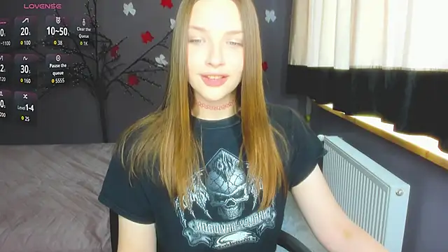 Snapshot of DariaAngels chatting on April 15, 2026, 11:27 am DariaAngels online show from April 15, 2026, 11:27 am