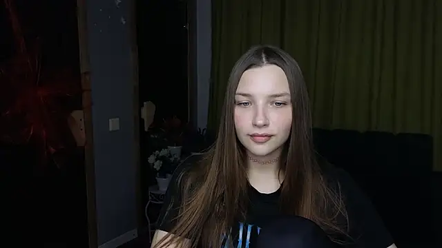 Snapshot of DariaAngels chatting on March 18, 2026, 12:41 pm DariaAngels online show from March 18, 2026, 12:41 pm