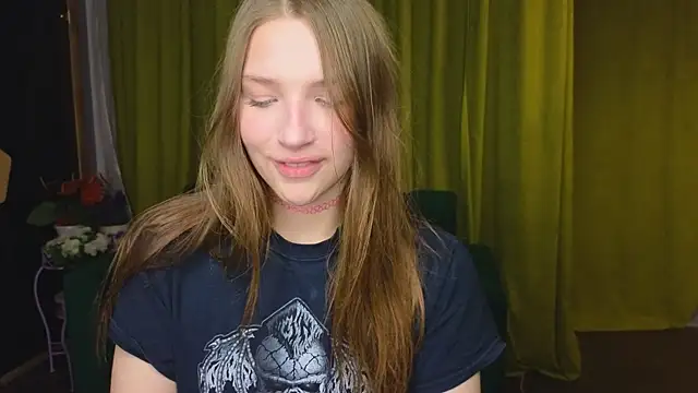 Snapshot of DariaAngels chatting on April 3, 2026, 6:14 pm DariaAngels online show from April 3, 2026, 6:14 pm