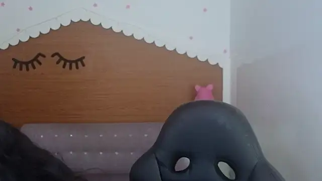 emily smith t online show from April 3, 2026, 12:55 pm