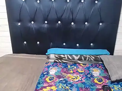 InnocentSlutXx online show from April 7, 2026, 12:29 pm