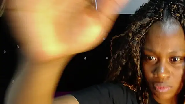 Snapshot of Ebony_rizon chatting on May 18, 2026, 1:27 pm Ebony rizon online show from May 18, 2026, 1:27 pm