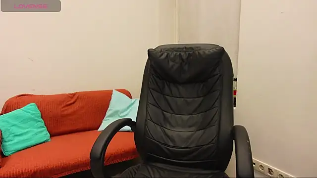 Nicky Diam online show from March 28, 2026, 6:31 pm