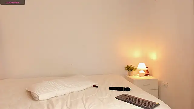 Snapshot of kora_bliss chatting on May 6, 2026, 8:24 pm kora bliss online show from May 6, 2026, 8:24 pm