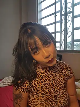 MiaNyx  online show from April 7, 2026, 8:43 pm