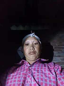 Heli pusy online show from May 19, 2026, 9:11 pm