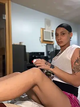 FerrariFrench online show from October 8, 2025, 3:52 am