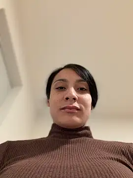 FerrariFrench online show from December 22, 2025, 5:40 am