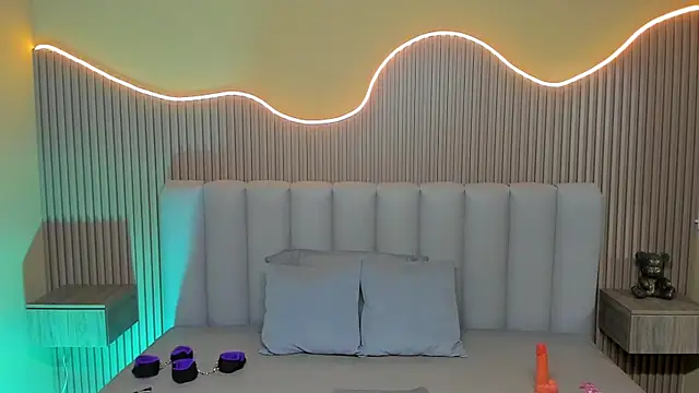 Snapshot of Amy_Estrellita chatting on April 7, 2026, 11:12 am Amy Estrellita online show from April 7, 2026, 11:12 am