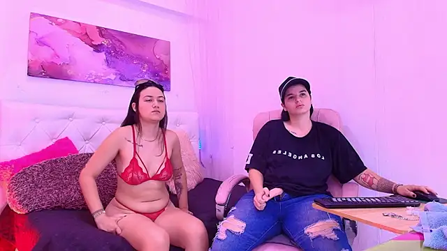 aidanaandvictoria online show from March 20, 2026, 12:39 pm