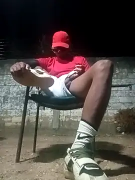 spittingpig1 online show from April 12, 2026, 7:33 am