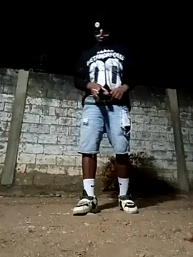 spittingpig1 online show from March 29, 2026, 2:35 am