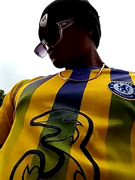 spittingpig1 online show from April 25, 2026, 3:31 pm