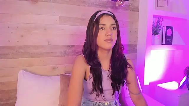 cristin collins online show from July 2, 2026, 2:23 am