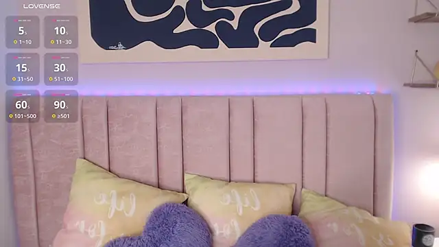 Liliith Zeniith online show from April 8, 2026, 8:43 pm