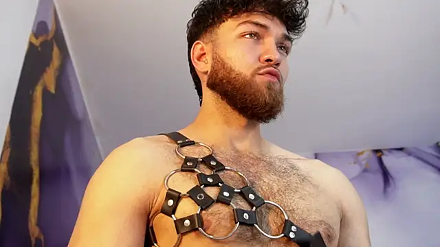 Oliver Dallas1 online show from April 10, 2026, 4:08 am