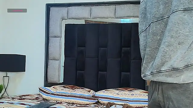 Snapshot of Brax_Valencia chatting on April 15, 2026, 3:49 pm Brax Valencia online show from April 15, 2026, 3:49 pm