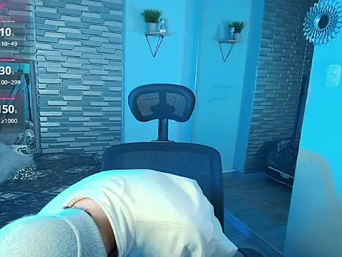 Snapshot of Brax_Valencia chatting on April 2, 2026, 2:24 pm Brax Valencia online show from April 2, 2026, 2:24 pm