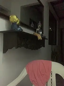 Sabrinamos online show from March 31, 2026, 6:15 am