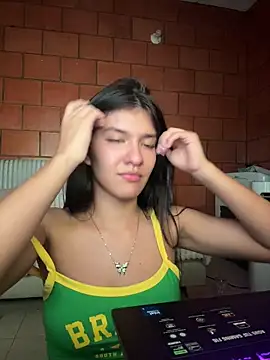 xayah cute online show from April 11, 2026, 7:45 am