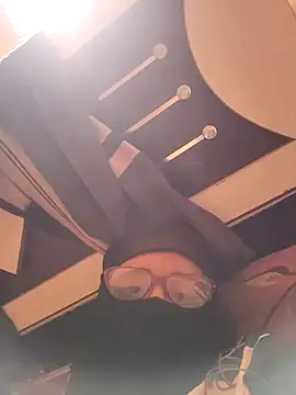 Noughty Muse online show from April 8, 2026, 11:01 am