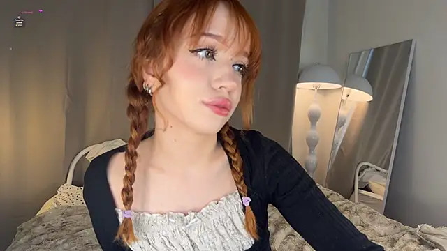 JuicySweetBliss online show from March 29, 2026, 3:41 am